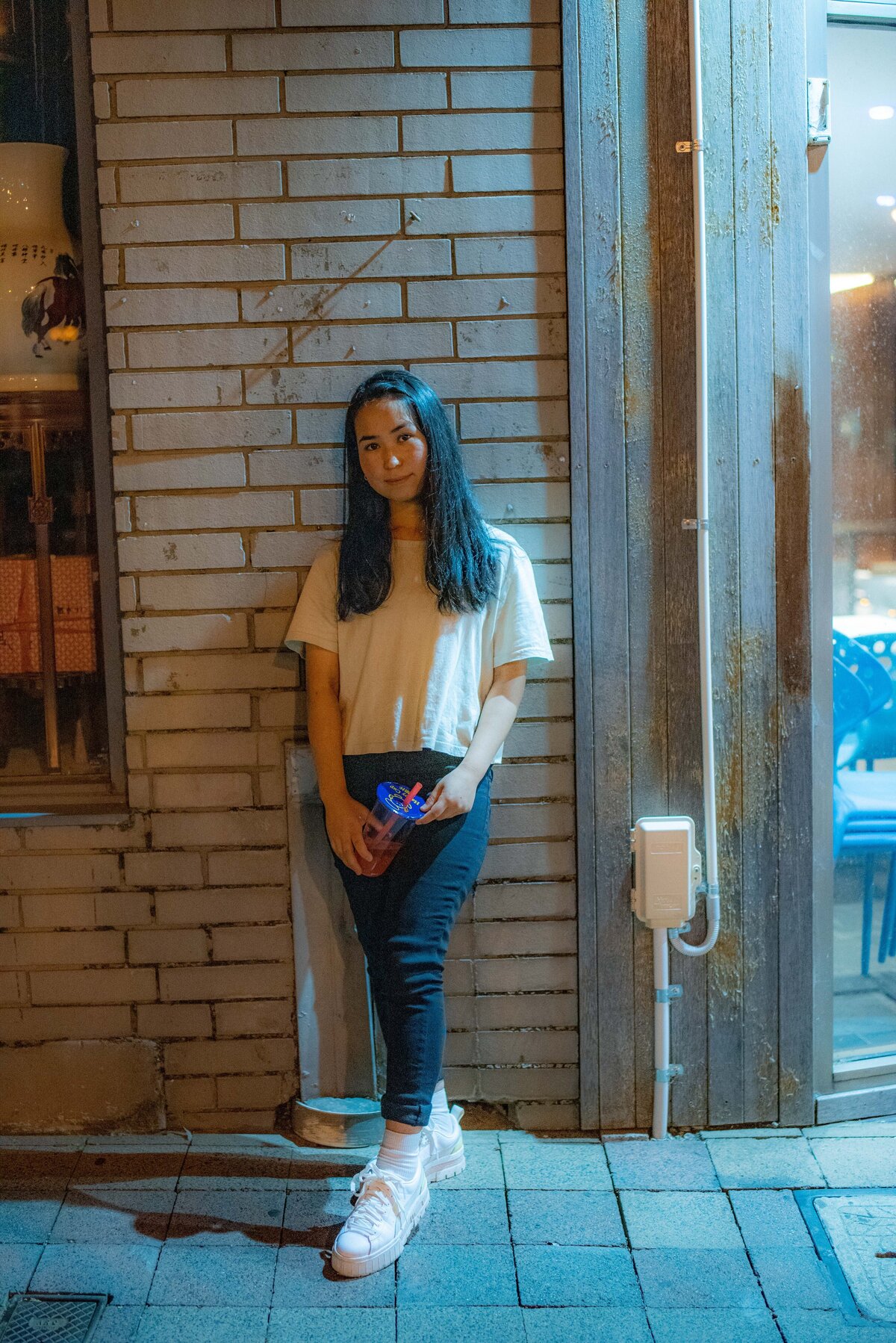 teenage-girl-portrait-melbourne-city-night