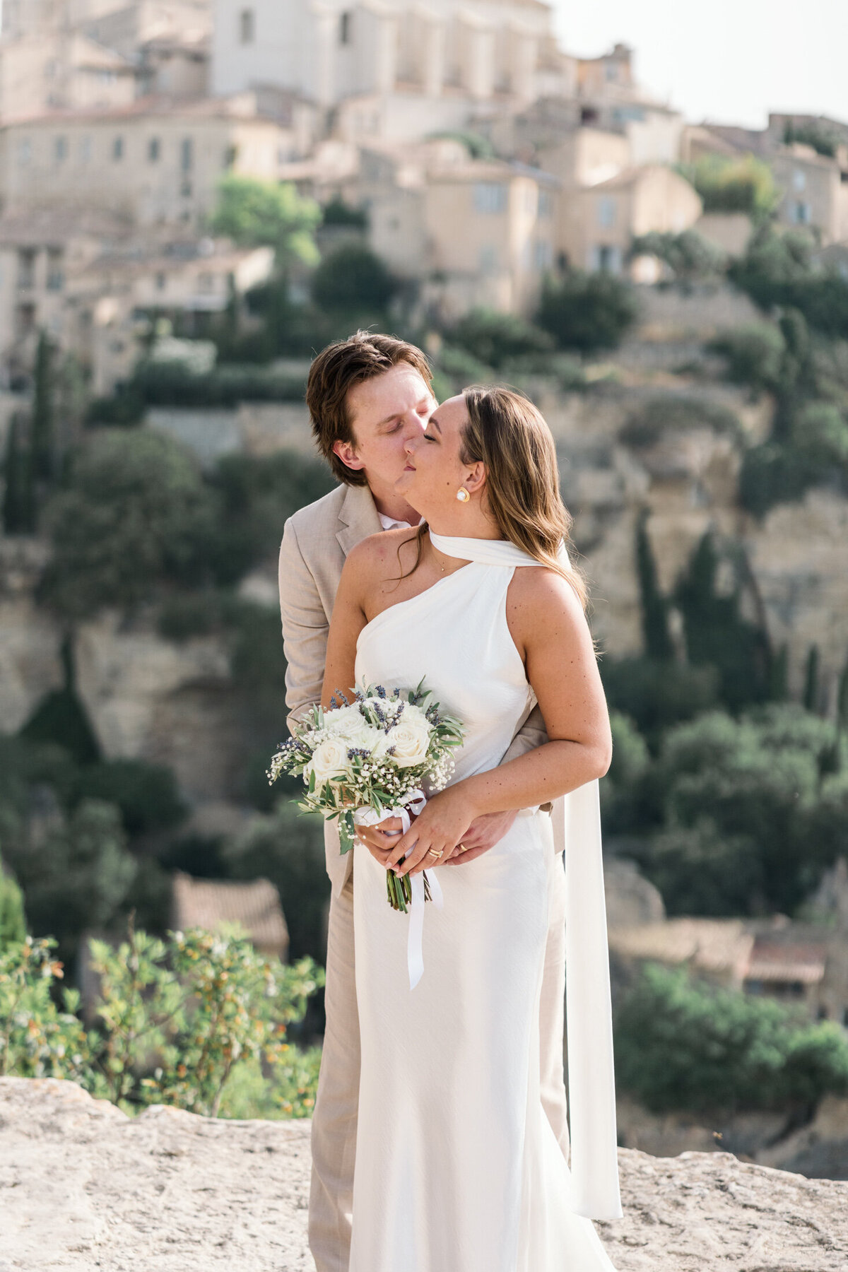 stunning and touching elopement in gordes france-440