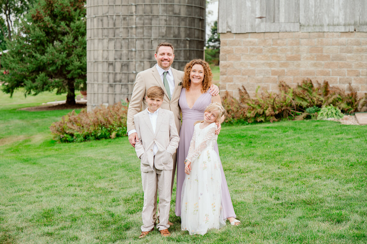 130-Wedding Family Portrai Highlights-DSC_3305-Wedding Photography- St Cloud MN- Central MN, Nicole Hollenkamp