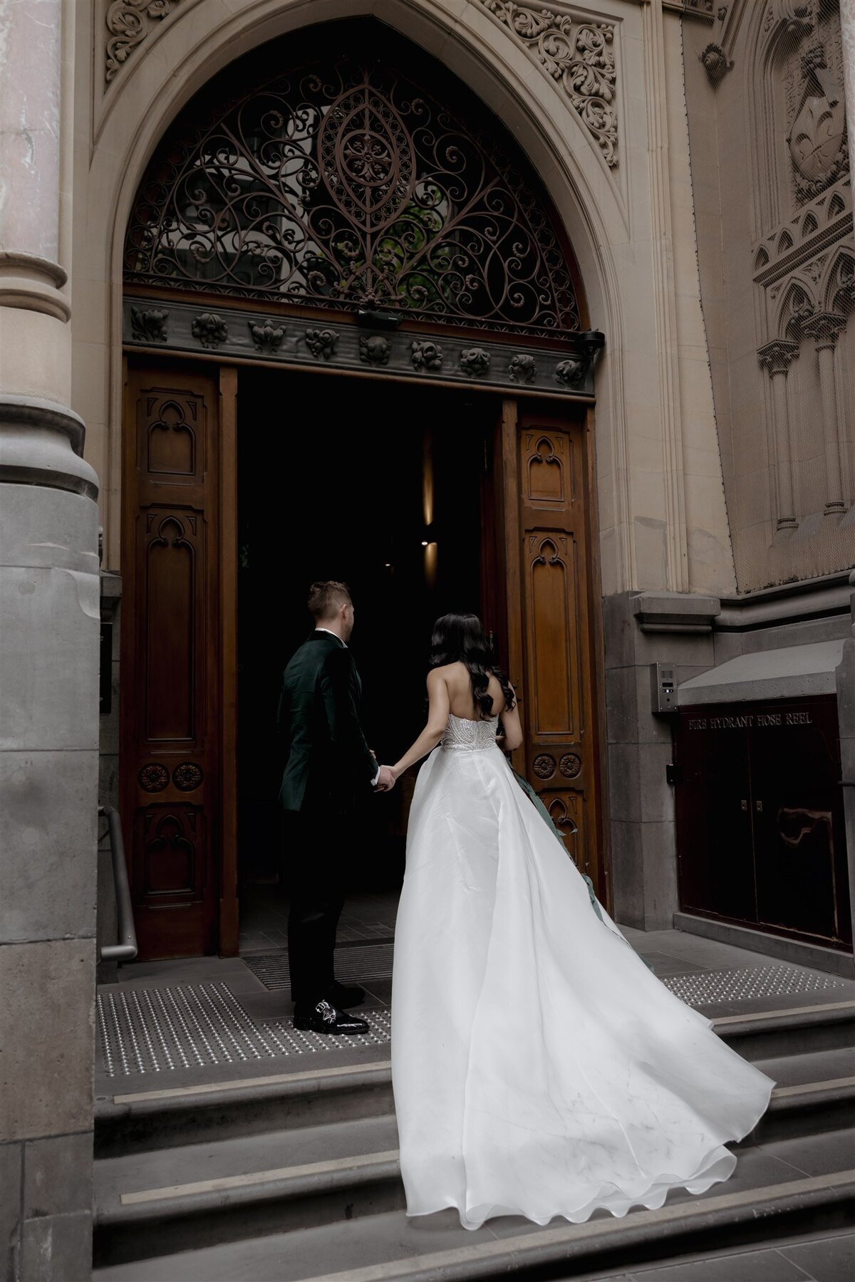 Maegan-Brown-Moments_231106_Wedding_Erina-Luke_George-Ballroom_Metropolis_4225-Edit