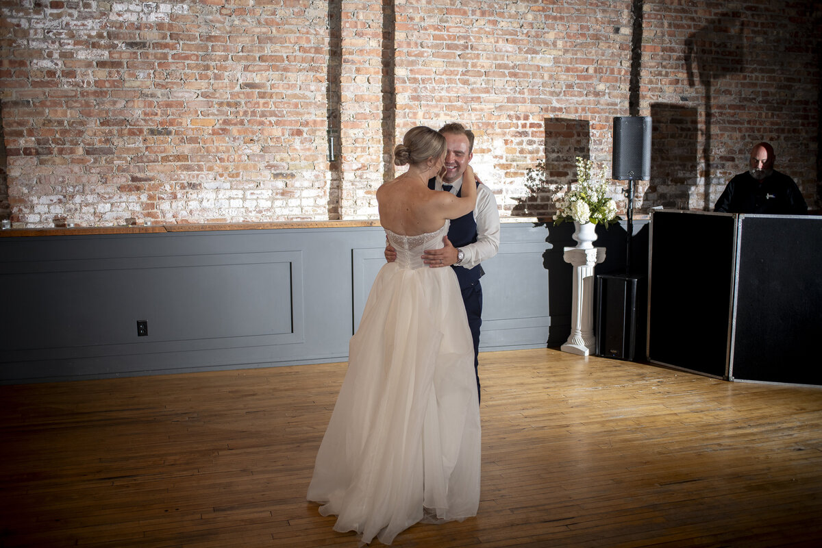 Bride preparation with natural light