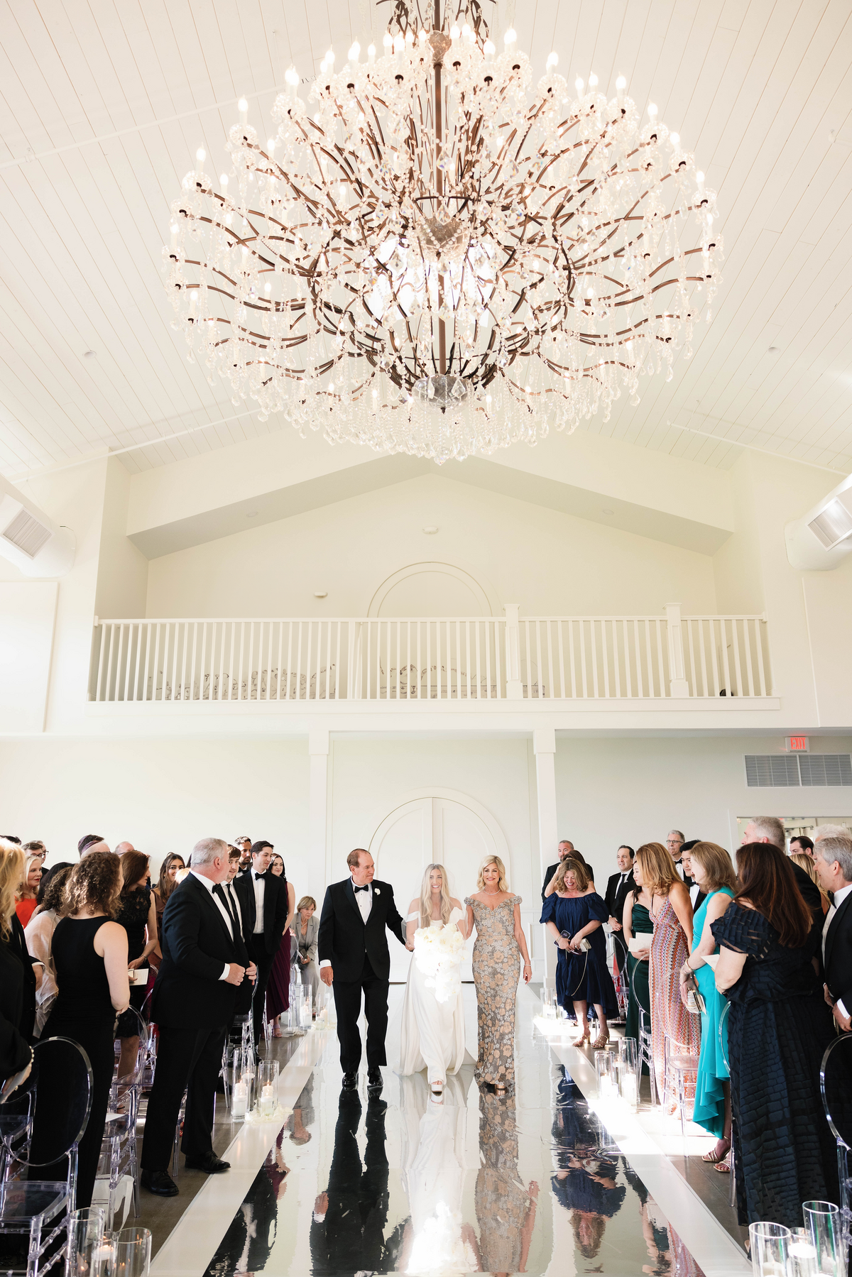 78_bride-walks-down-aisle