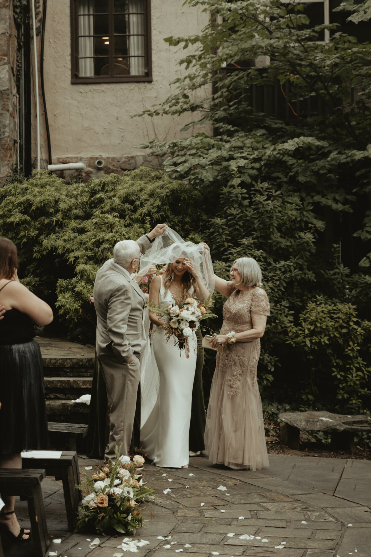 kansascityweddingphotog_emilyarwinephoto-118