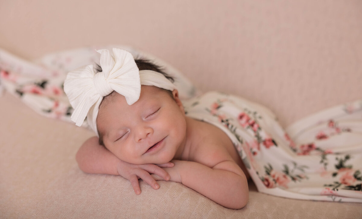Modern Lifestyle Newborn Photography Hanover Pennsylvania Florals