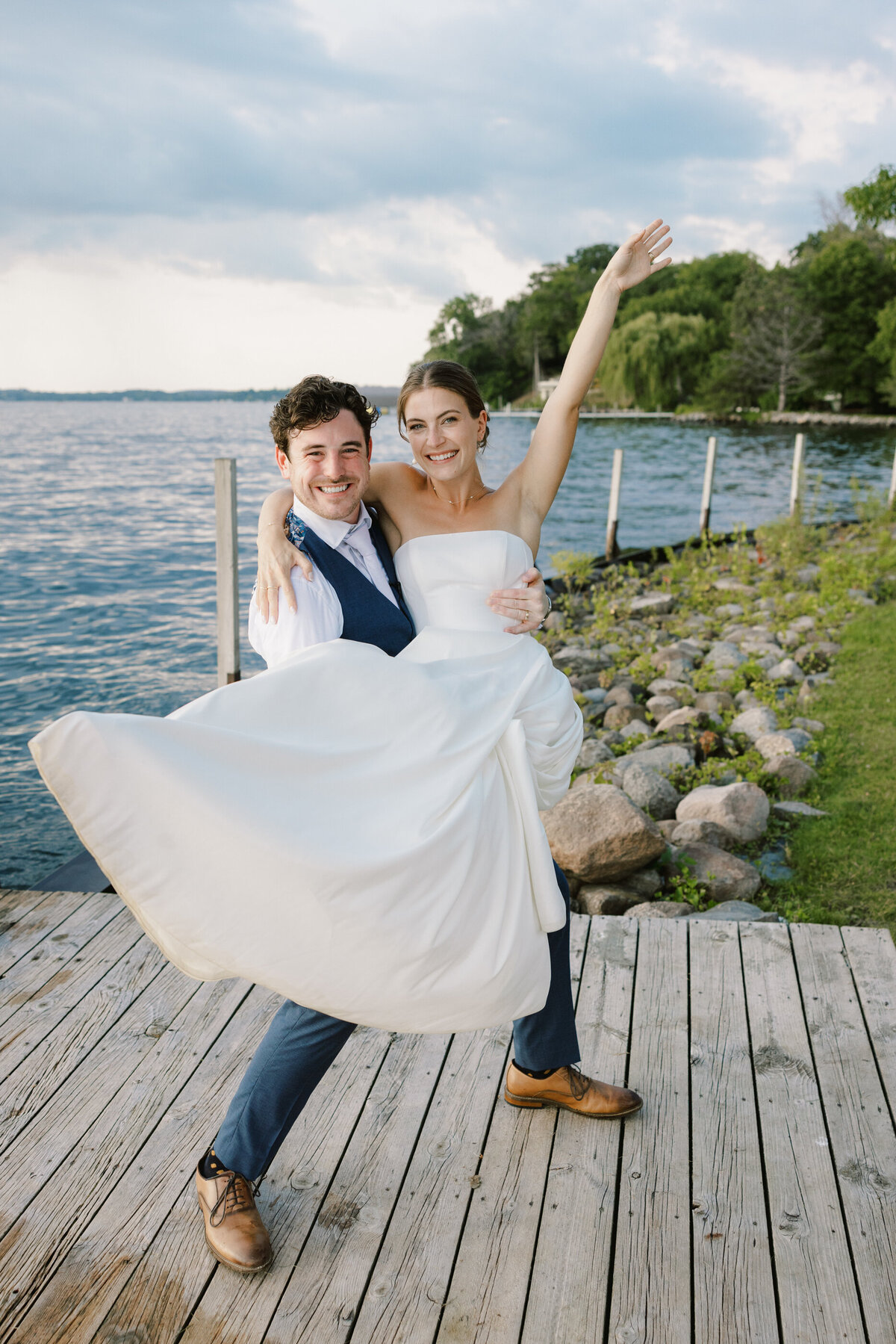 Minnetonka Yacht Club wedding photographer Tom Thornton Photography-47