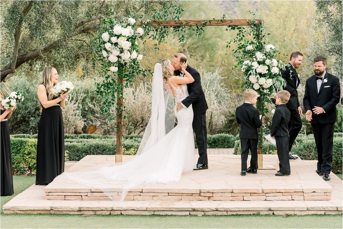 El Chorro Wedding Photographer, Scottsdale Wedding Photography - Rachel & Greg_0030