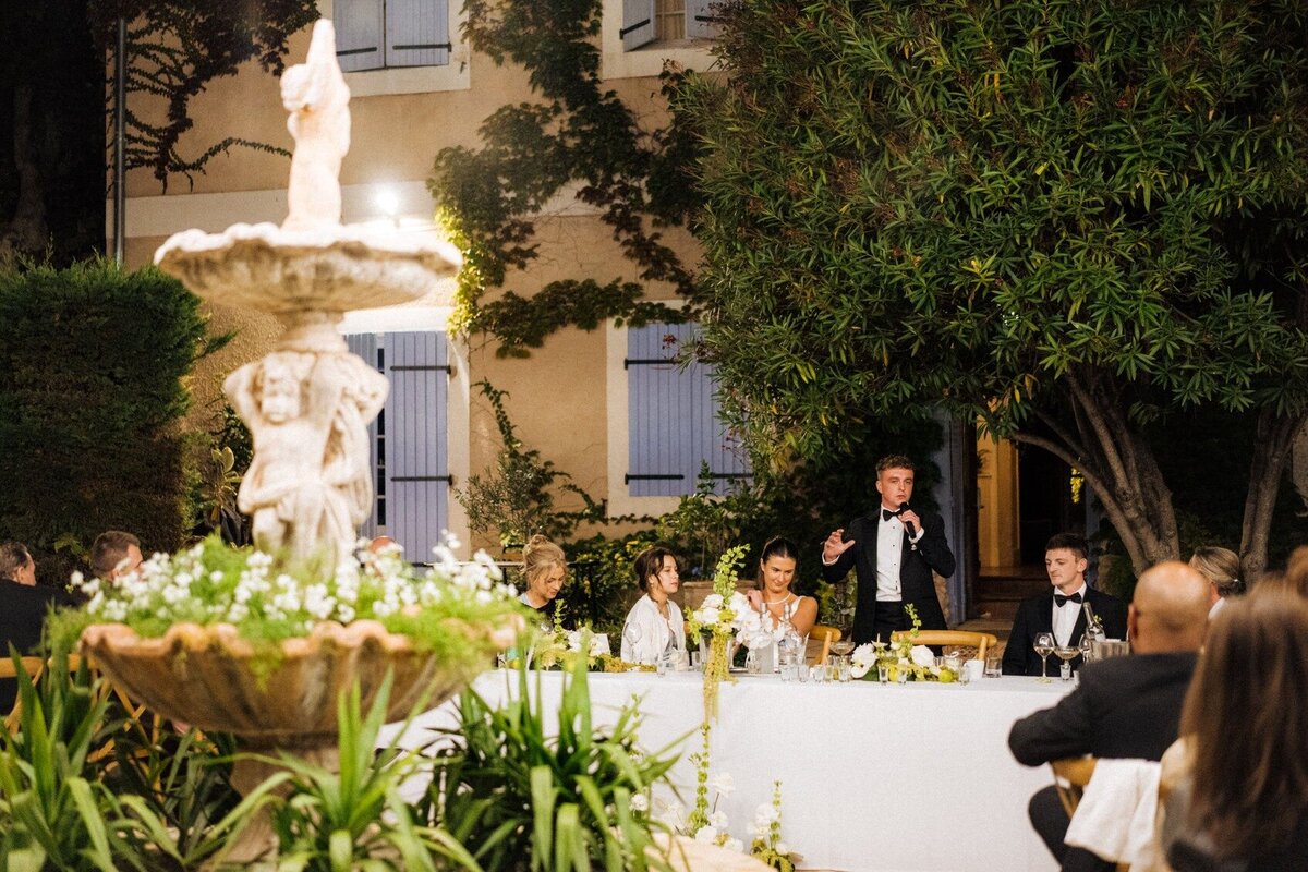 groom-wedding-speech-evening-reception-france3