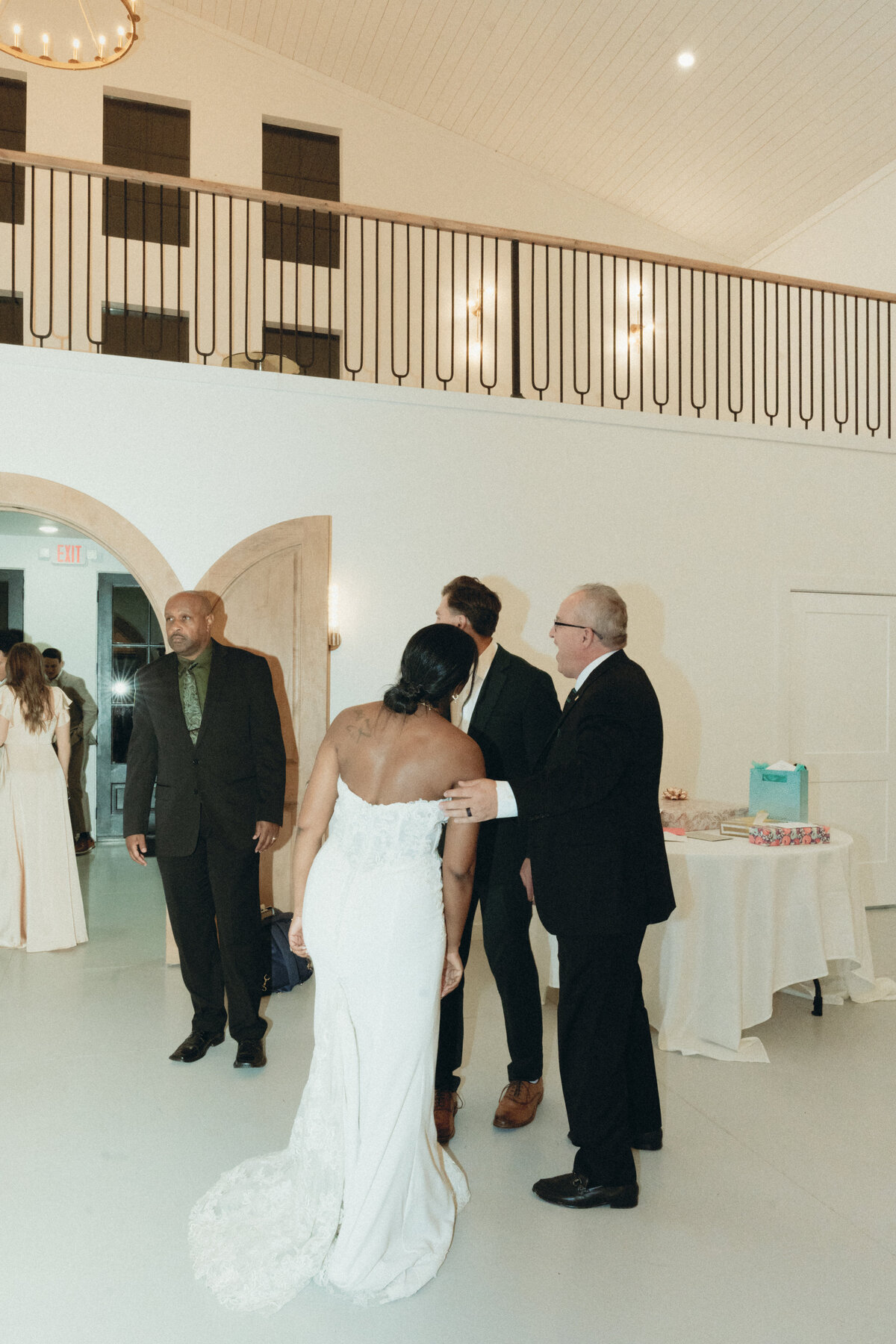 joey & alyse wedding photos - lizarrietaphotography-677