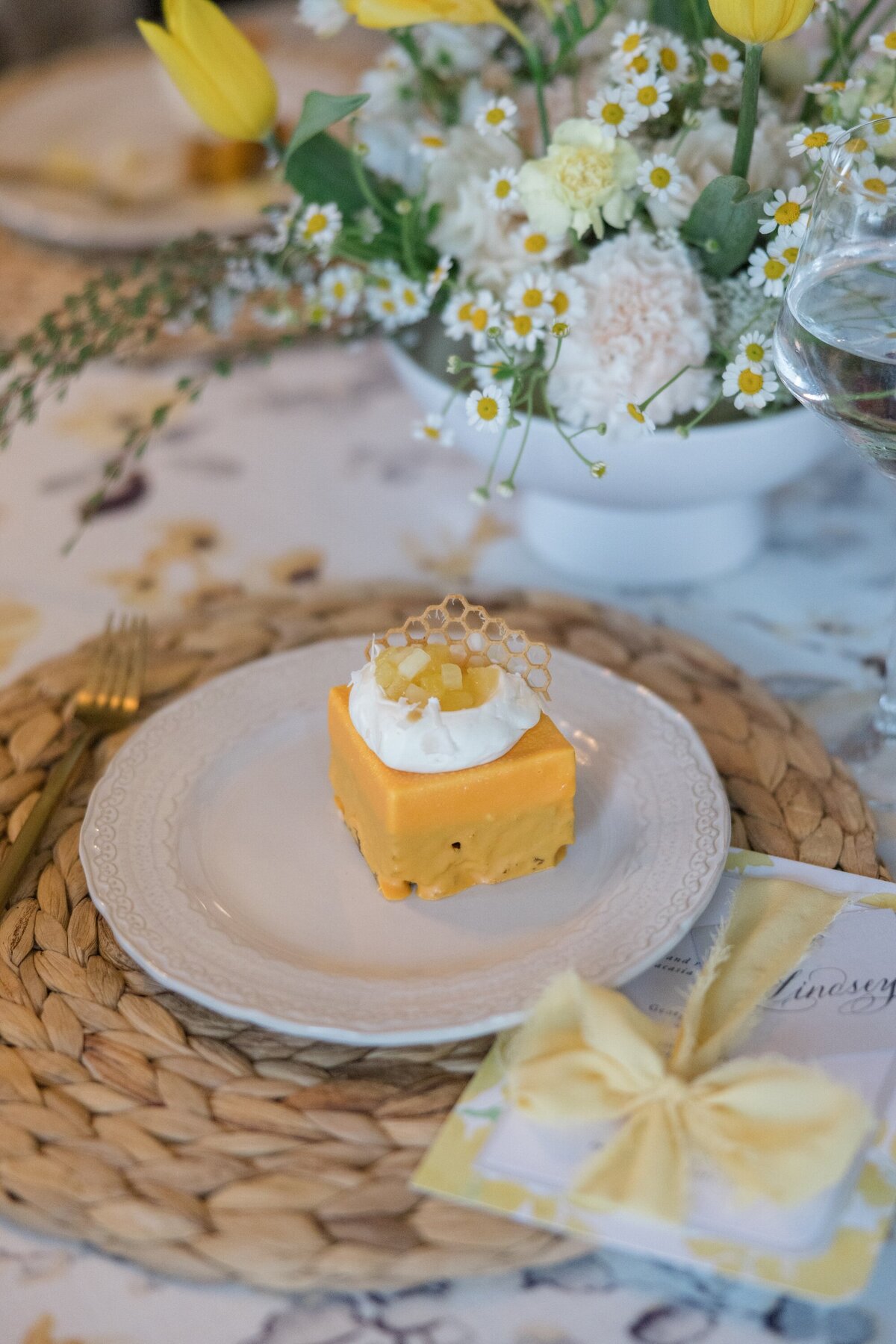 spring-wedding-dessert