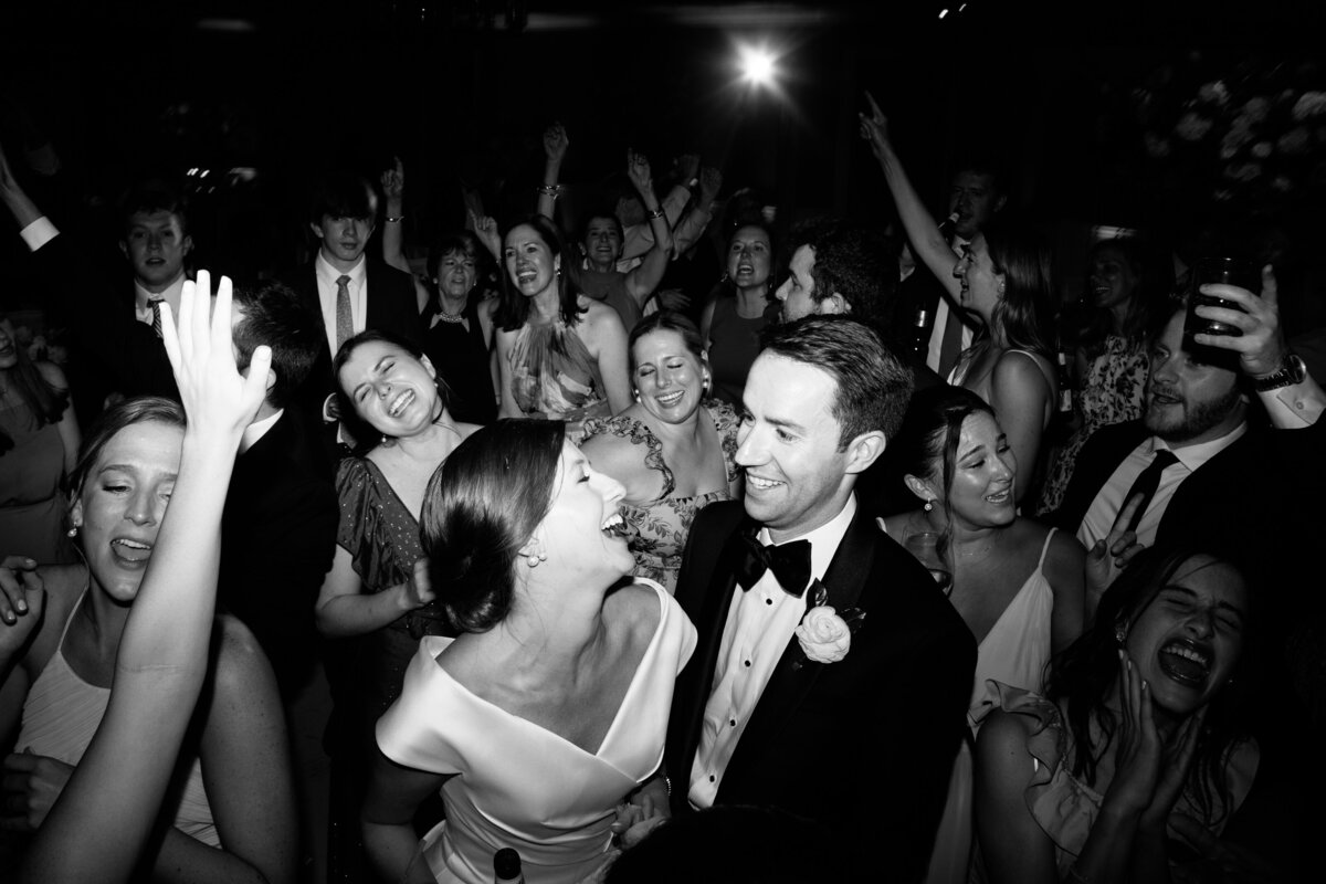 NicodemCreative-Kitty+SpencerWedding-ButterfieldCountryClub-1053