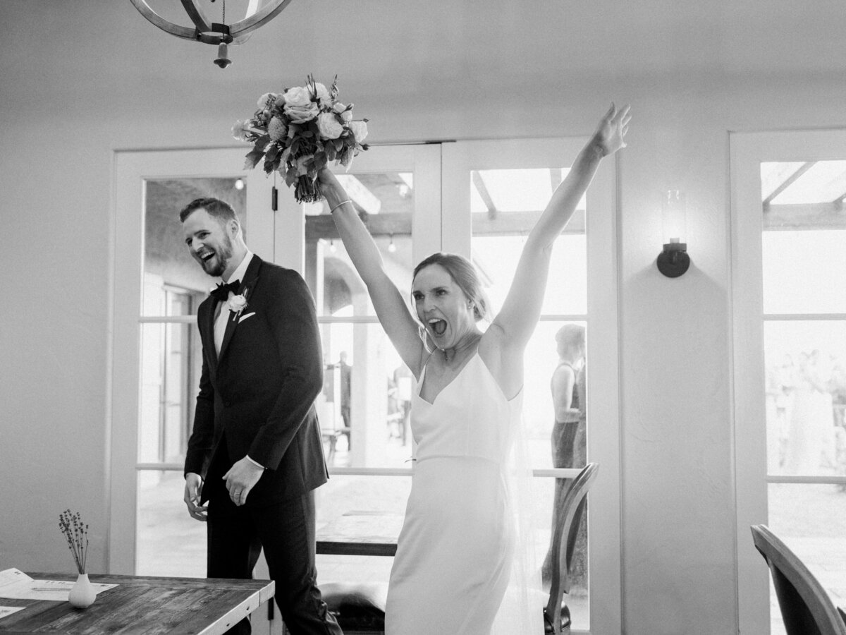 wedding-at-black-walnut-inn-and-vineyard-photography-by-the-tenneys-29