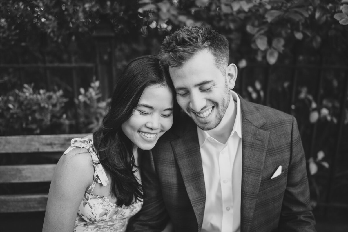 new york brooklyn dumbo engagement session