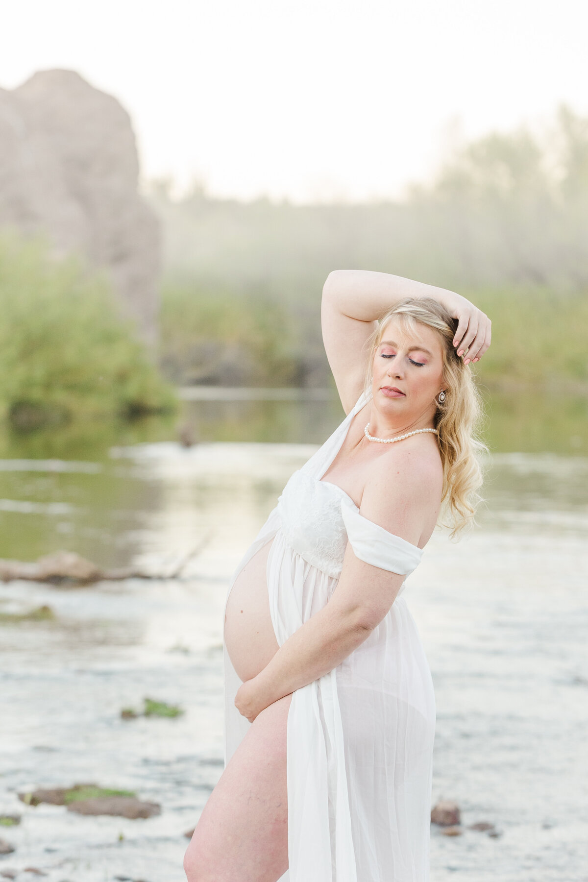 MATERNITY031222-172