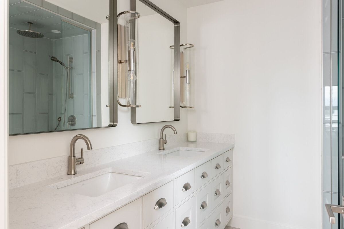 KatCo_Interiors-LakeHouse-Ensuite-01