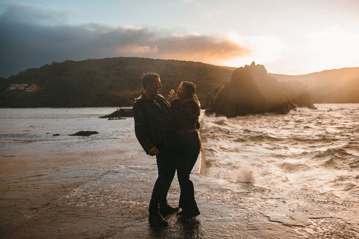 Engagement shoot_couples session_wild winter shoot_Hope Cove_038