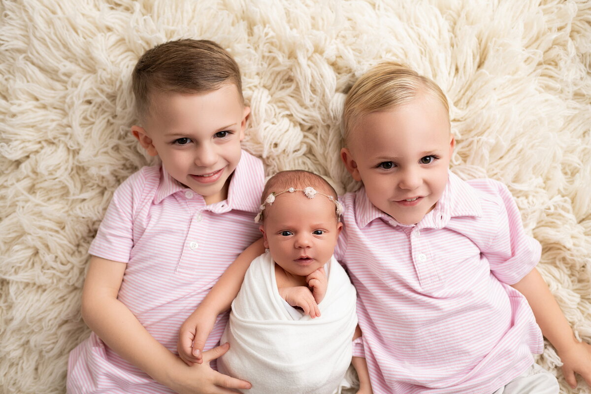 tri cities newborn siblings photo-(1 of 1)
