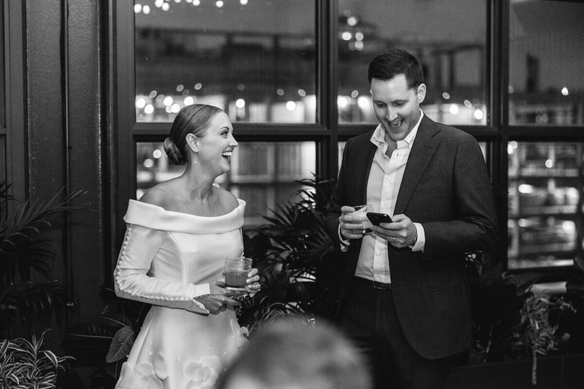 intimate-chicago-elopement-wedding-hoxton-hotel-photos-55