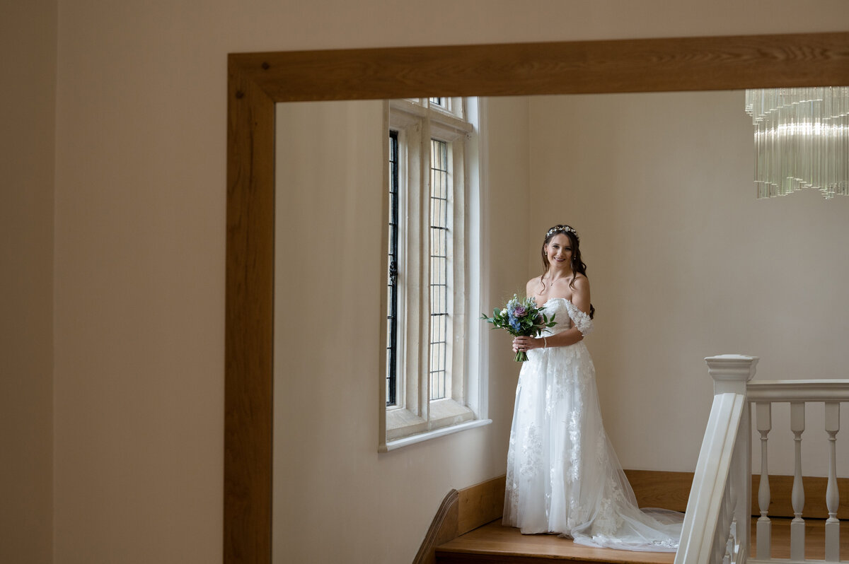 Notley-Abbey-wedding-photography-1045