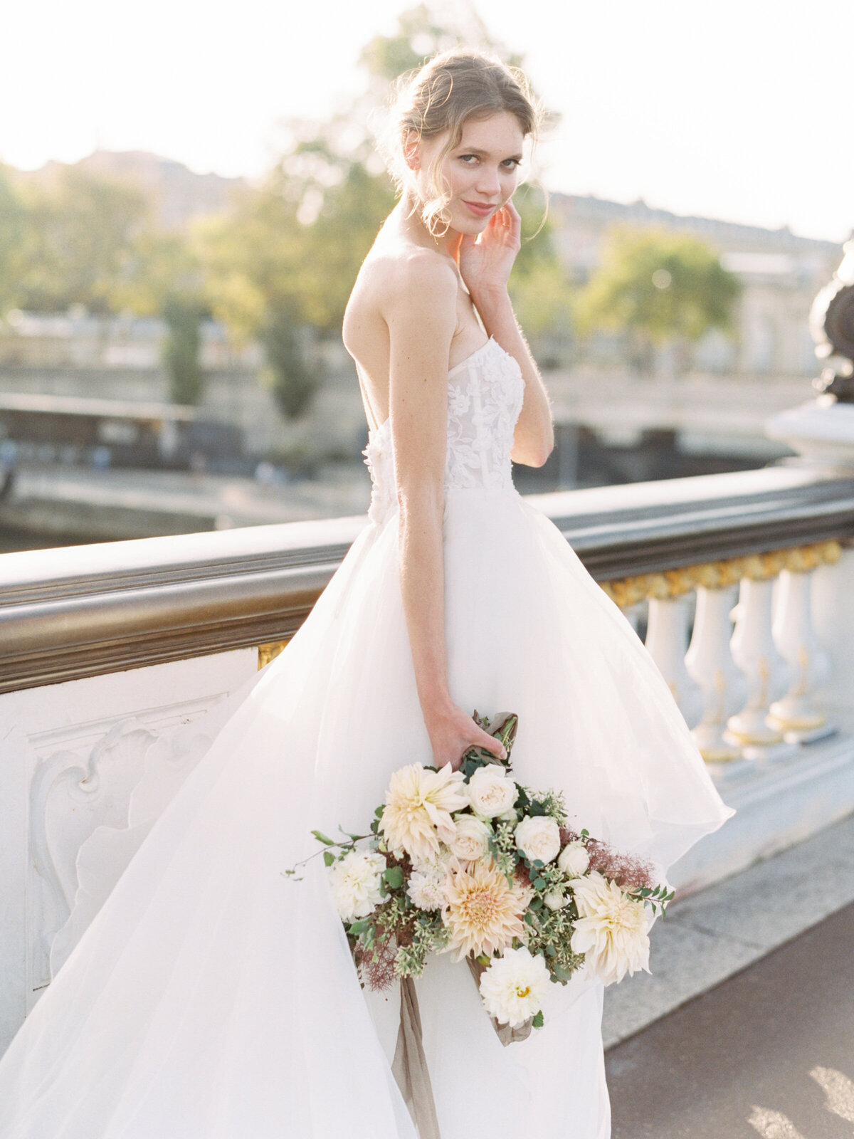 petit-palais-elopement-paris-wedding-photographer-mackenzie-reiter-photography-pont-alexandre-bridge-paris-france-58