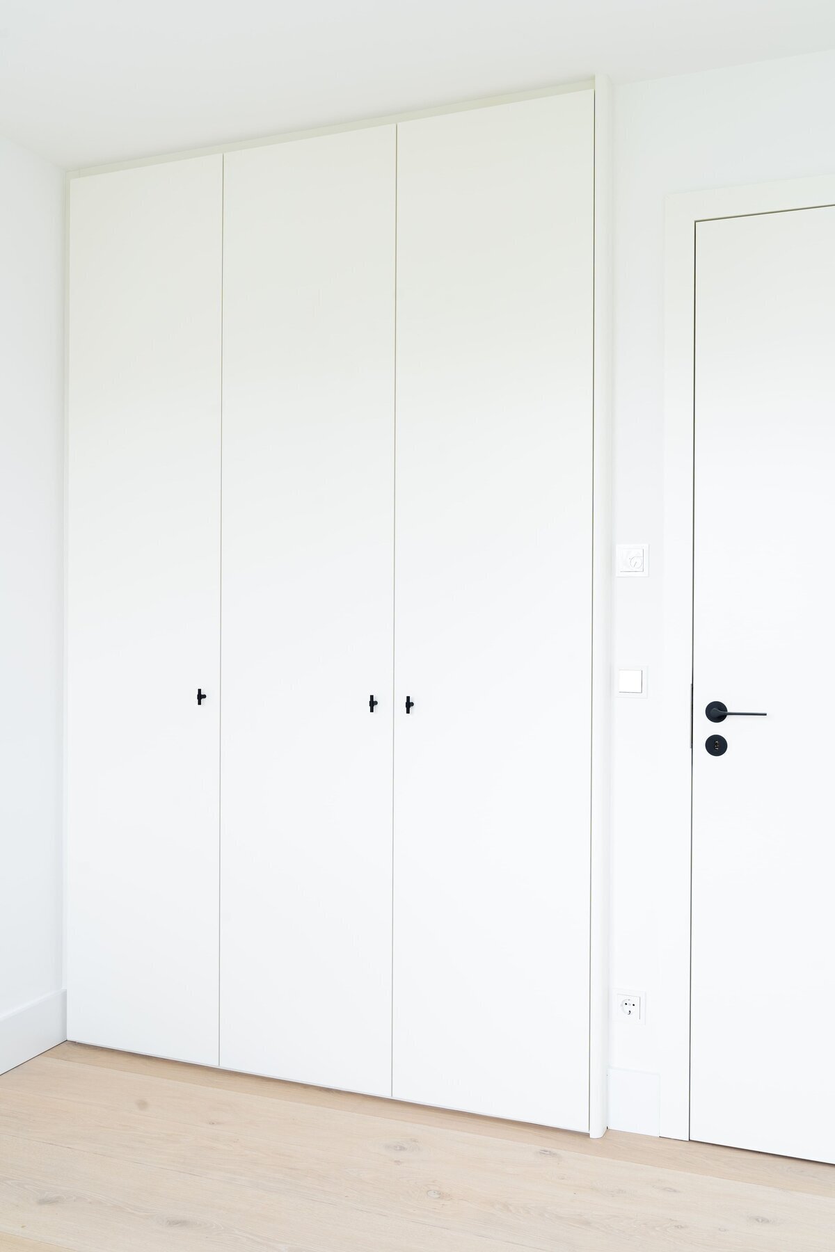 Ankleidezimmer-Adam-Innenausbau-Einbauschrank-2