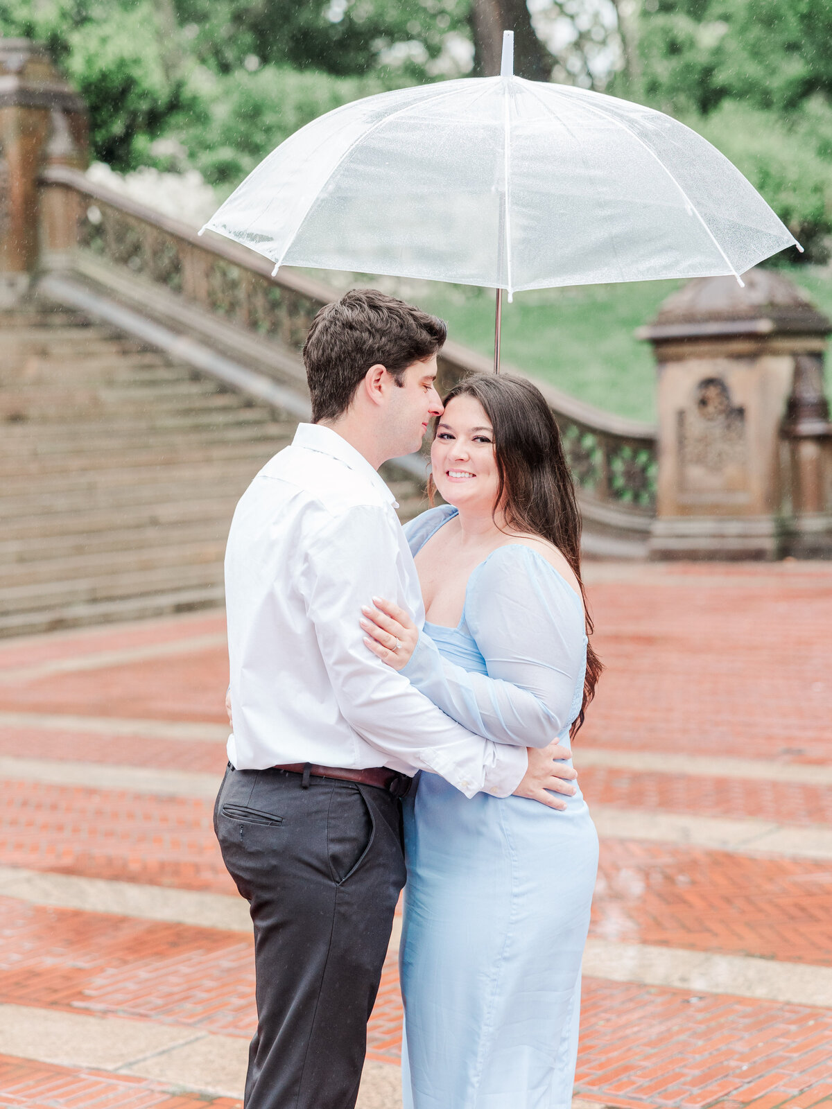 brittany-graf-photography-katie-mattingly-new-york-central-park-public-library-engagement-session-15