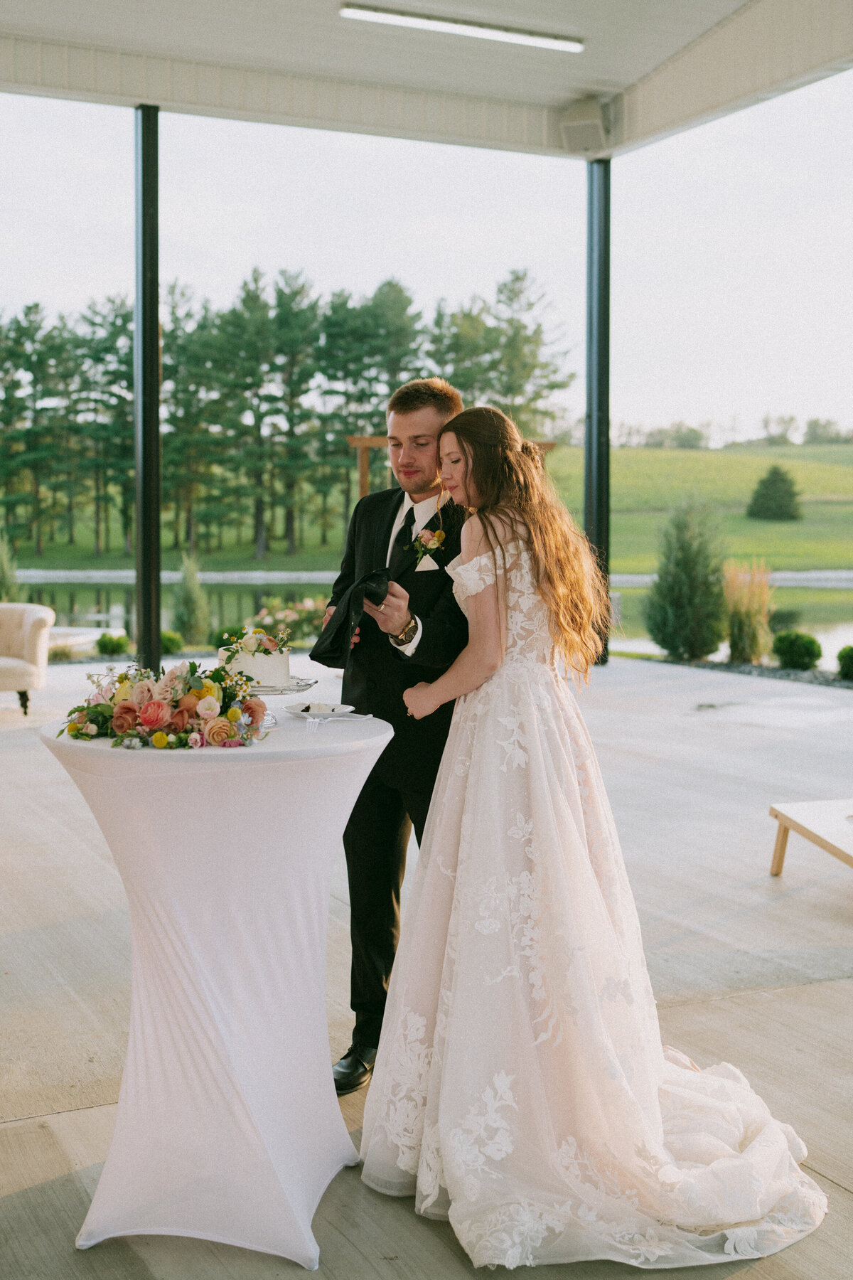 kraber-the-gathering-grounds-iowa-wedding-182