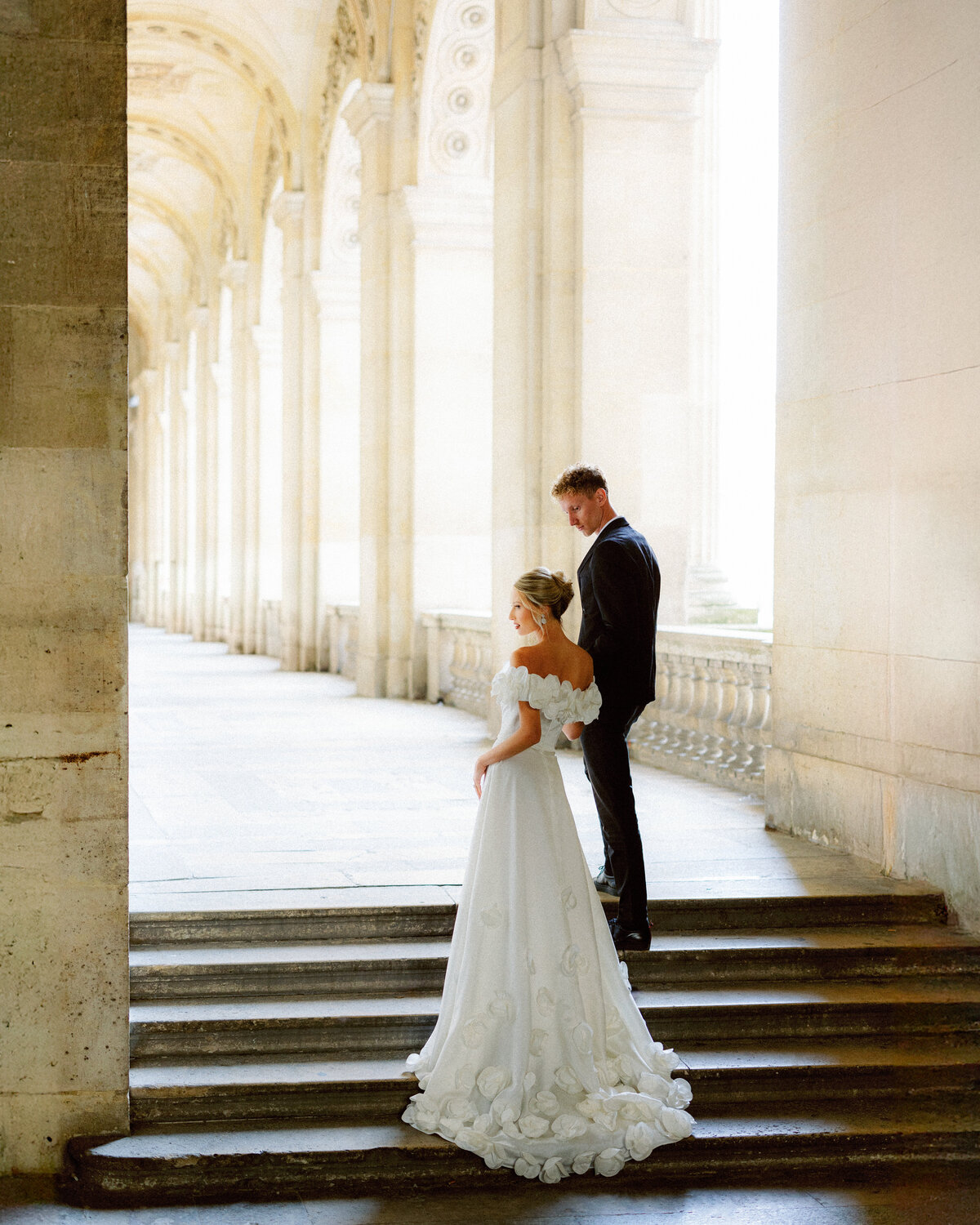 Couple at the Louvre