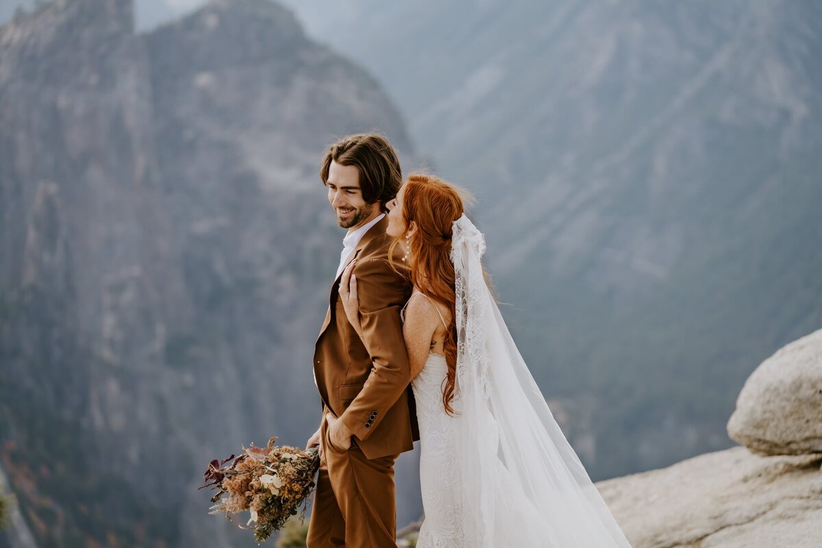 eloping couple at Taft Point