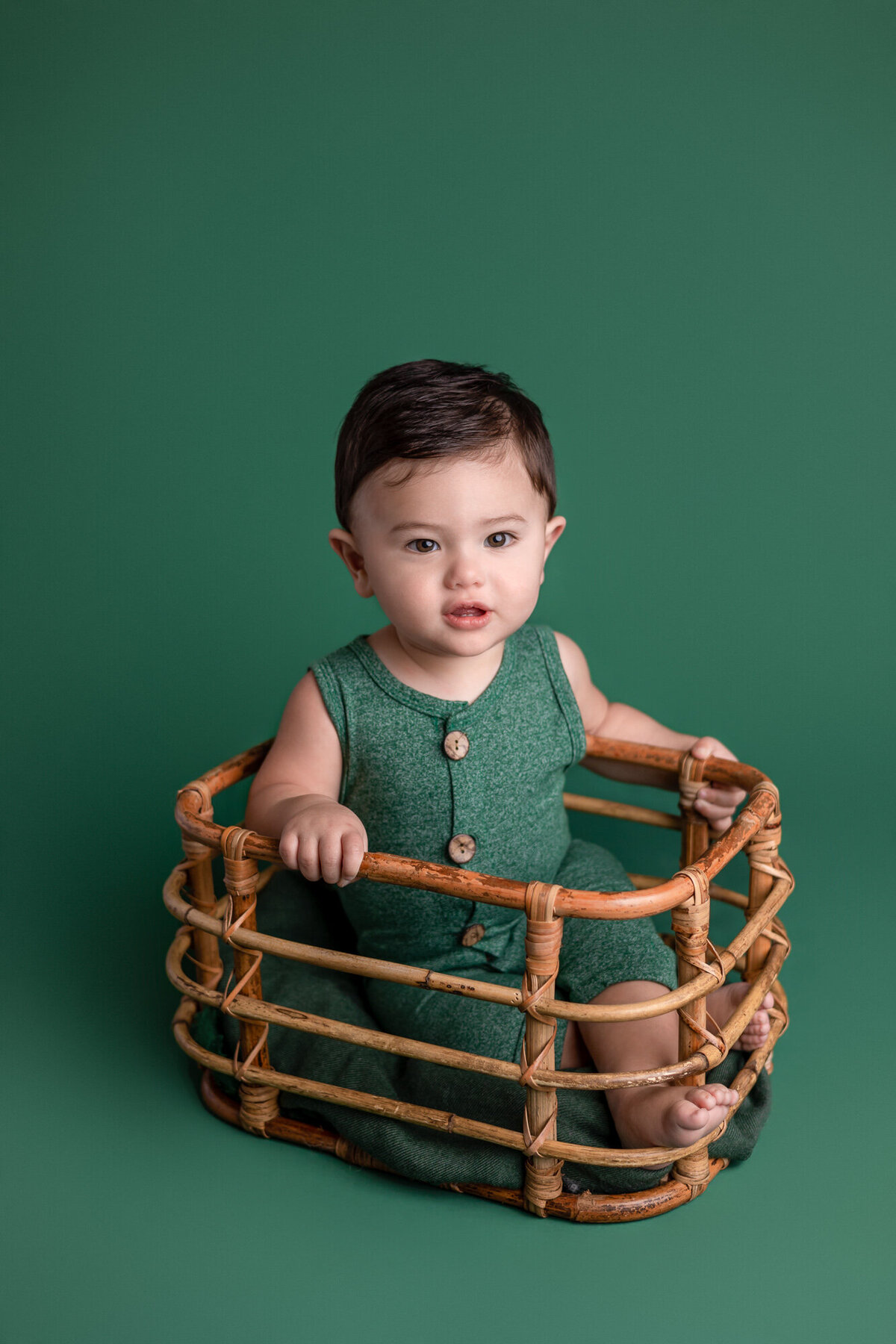 Baby-boy-cake-smash-photography-session-in-home-Lexington-KY-photographer-3