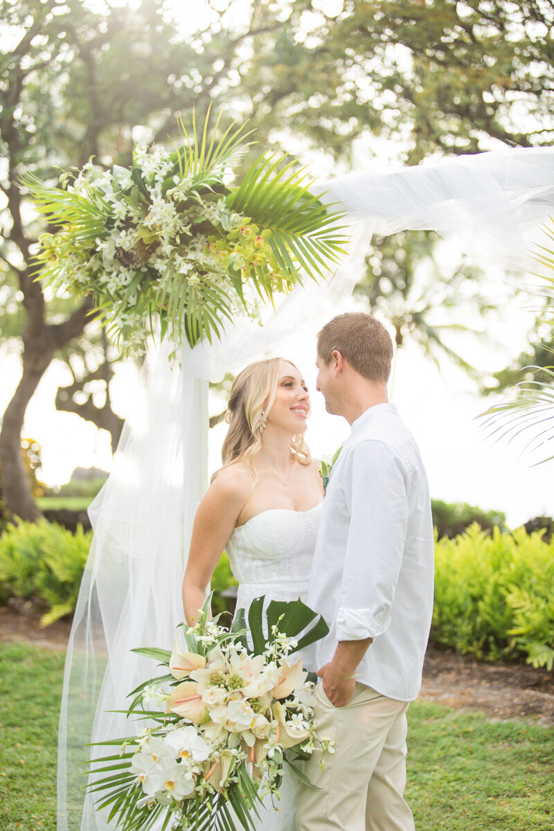 Big Island Wedding photography - Outrigger Kona bride and groom
