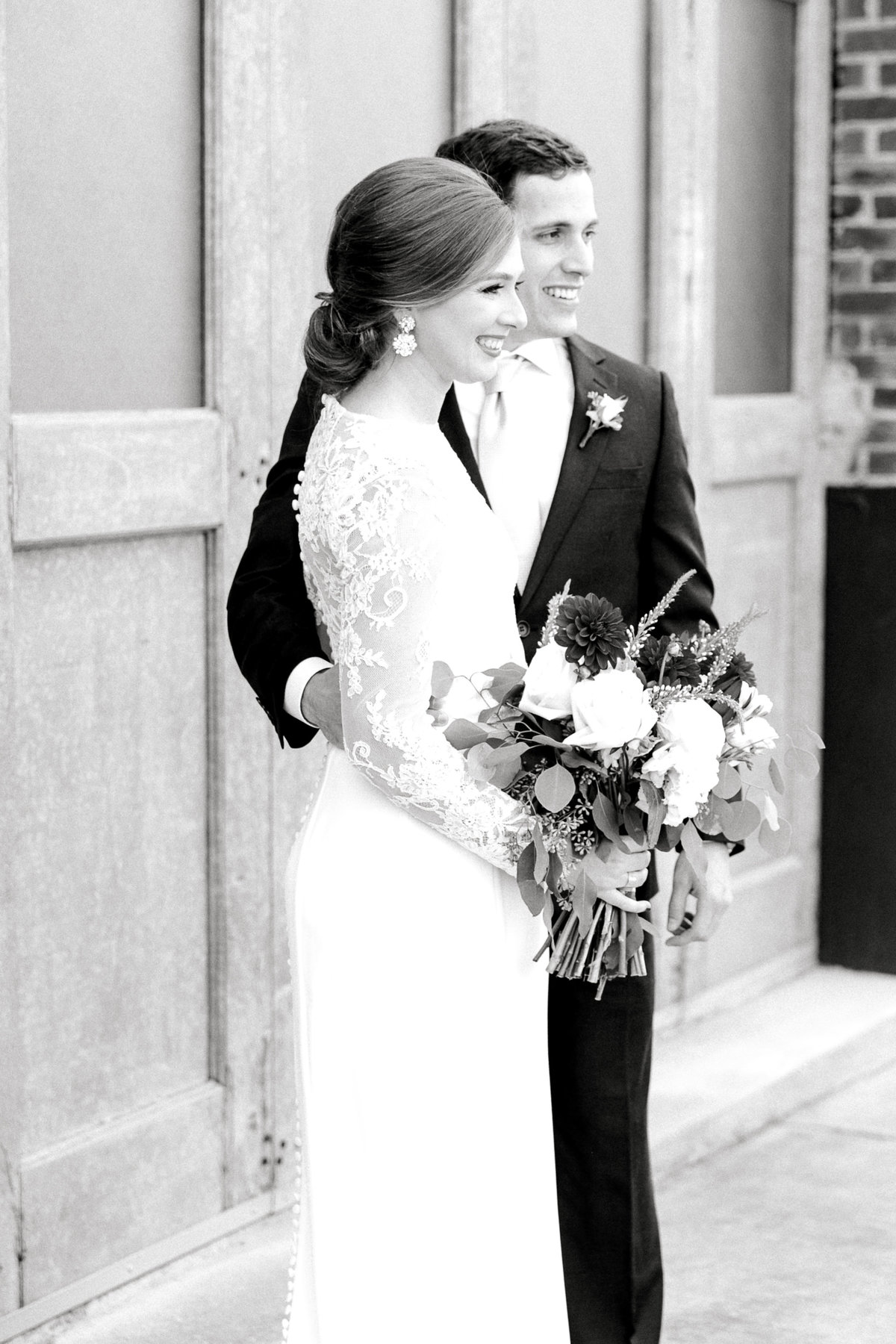 29_Serena & Hunter Wedding_Lindsay Ott Photography