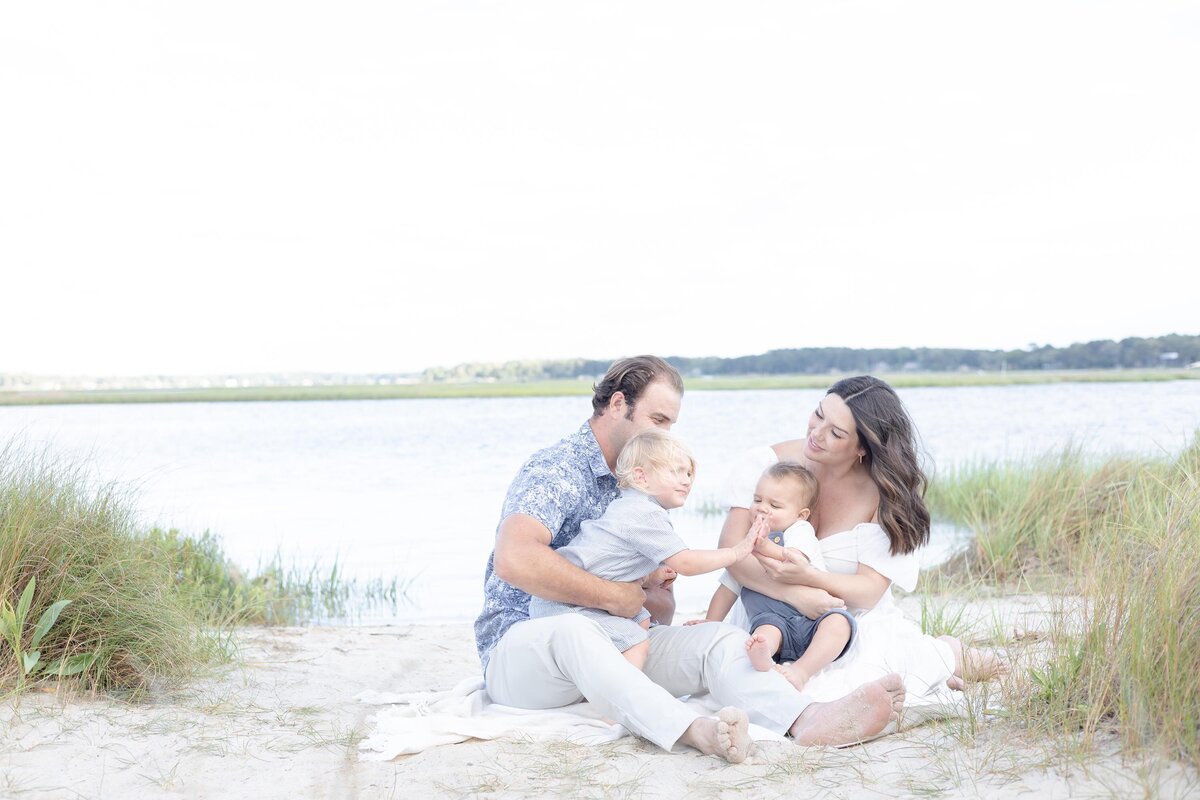 Williamsburg-Family-Photographer-Mary-Eleanor-Photography-006