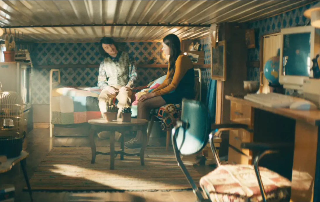 Impactful visuals from Immowelt’s commercial campaign, blending humor and insight captured by Stephan Burchardt.