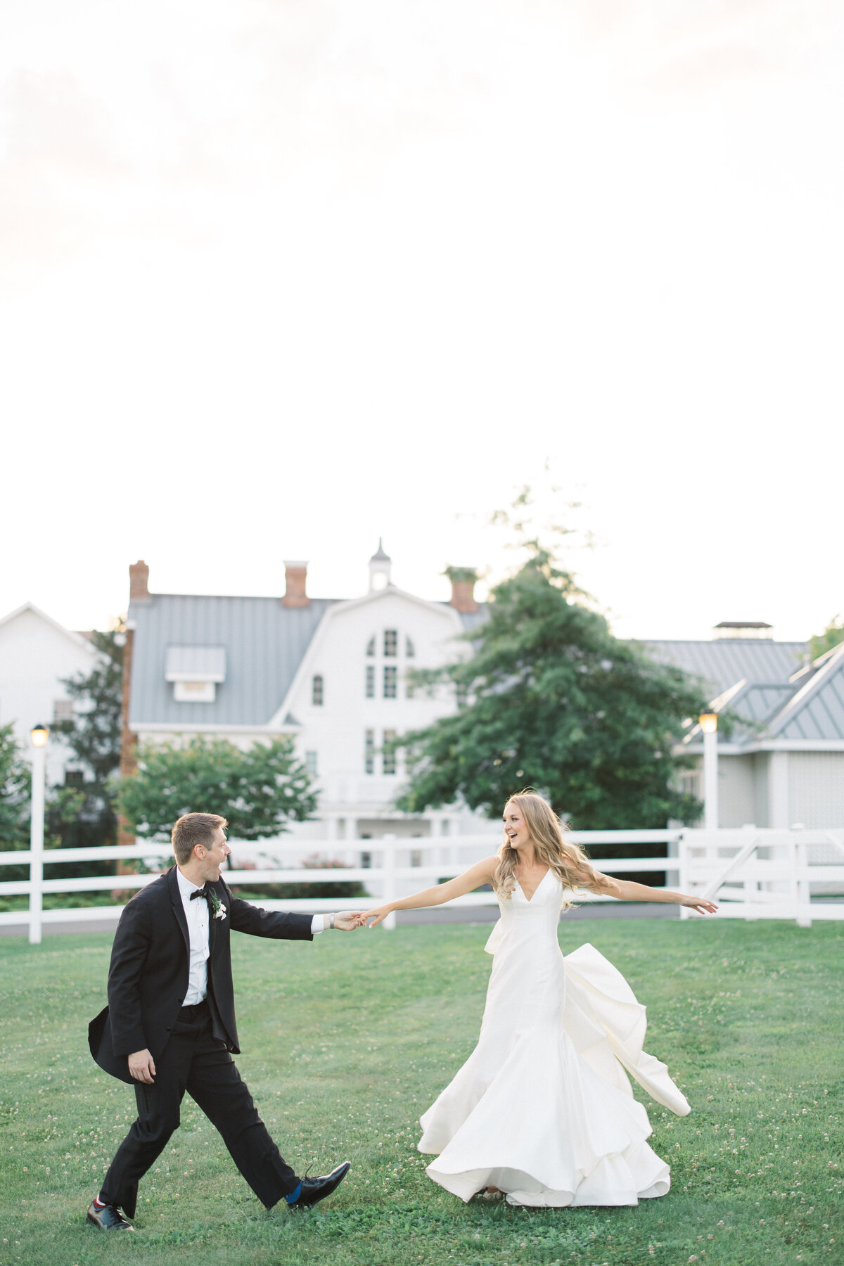 Molly Sue Photography New Jersey + East Coast Wedding Photographer Romantic Imagery Engagement Lifestyle Heirloom Wedding Albums13