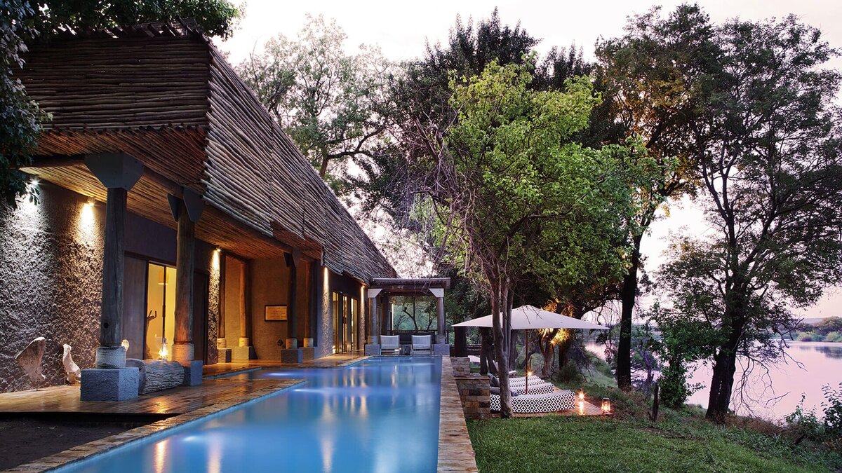 Matetsi-River-Lodge-Swimming-Pool1