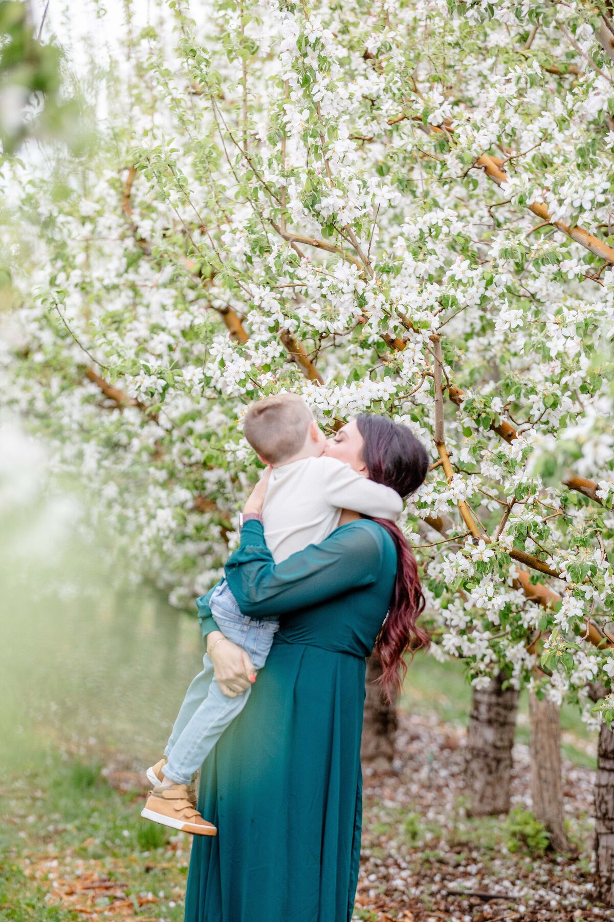 Utah-Spring-Mini-Session-Cherry-Blossom-mini-session-Magnolia-and-Grace-Photography-Co-Tara40