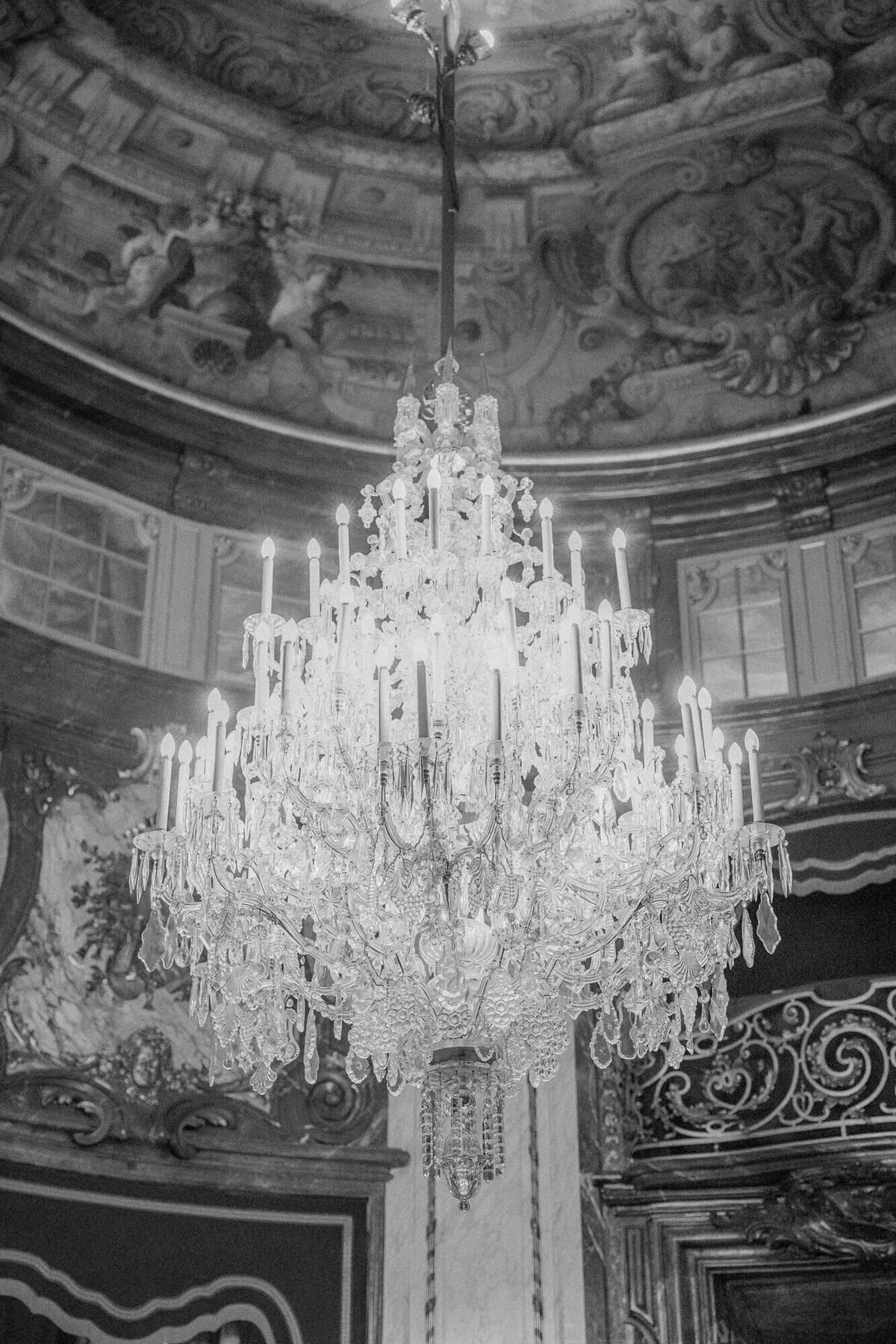palais-daun-kinsky-christmas-wedding-29