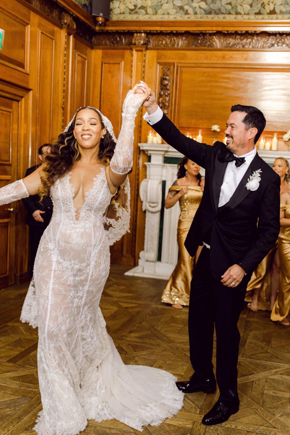 AbieLivesayPhotography-LondonWeddingPhotographer-TheNedHotelWedding-LondonDestinationWedding-LuomaWeddingTour-1165-2