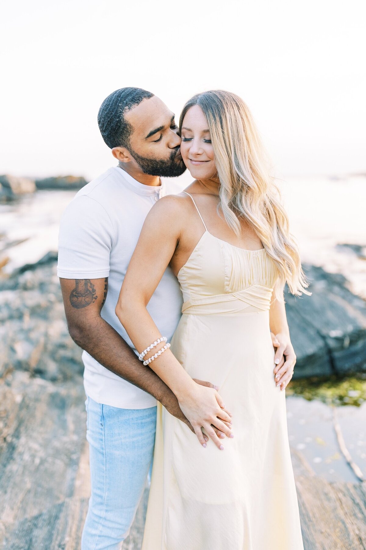 Kettle-Cove-Spring-Maine-Beach-Engagement-Photography_0016