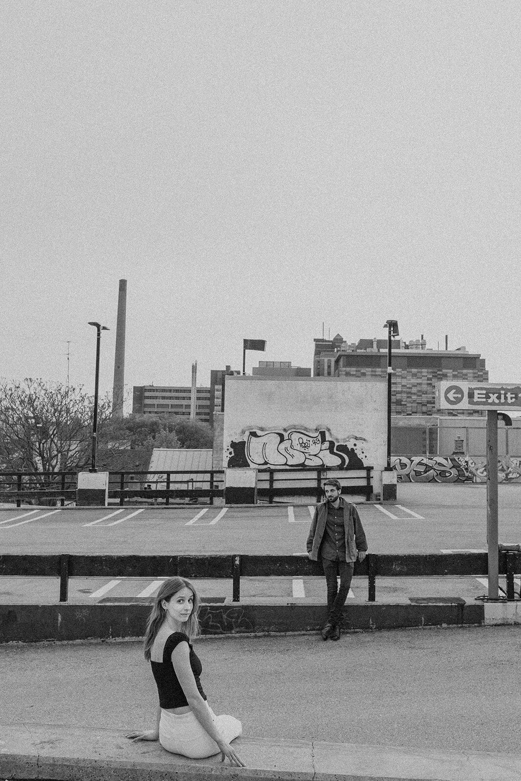 downtown-toronto-kensington-market-engagement-session-nontraditional-artsy-indie-film-romatic-1532