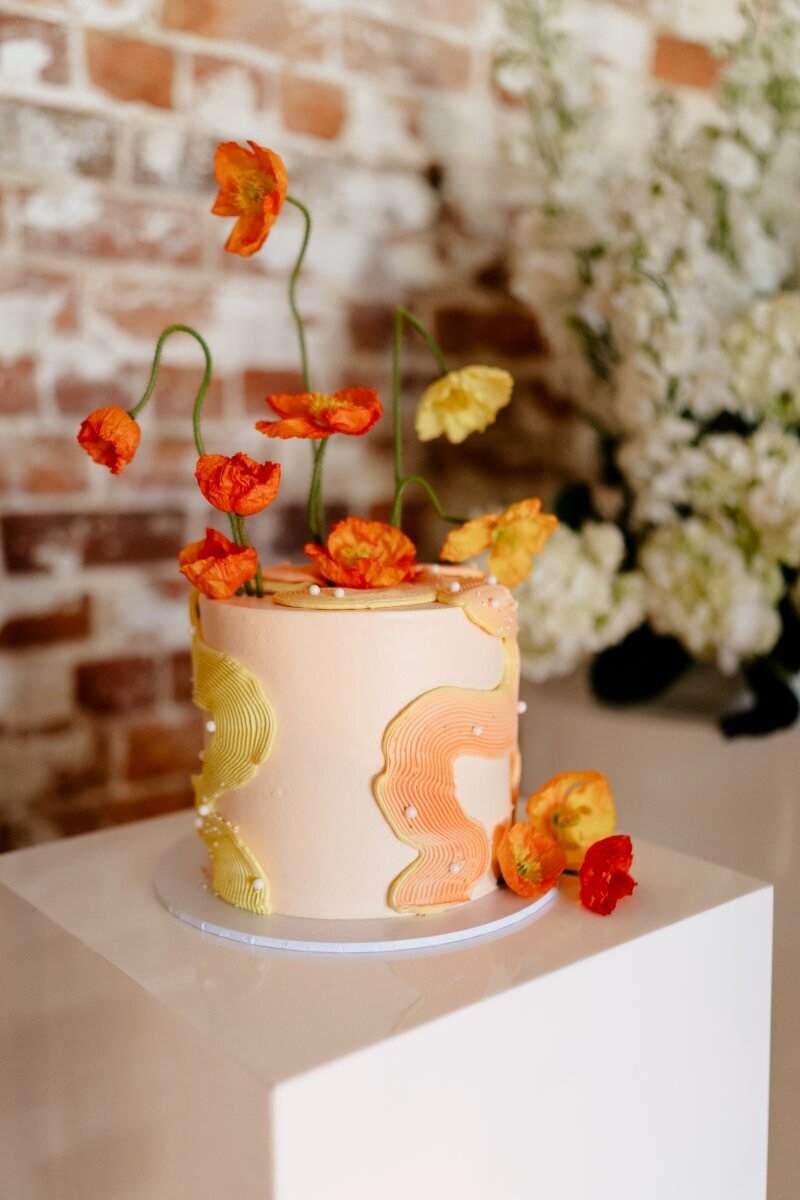 Modern-orange-wedding-cake