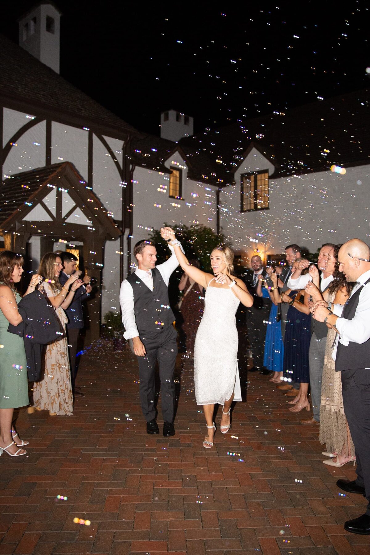 unique-wedding-exit-bubbles