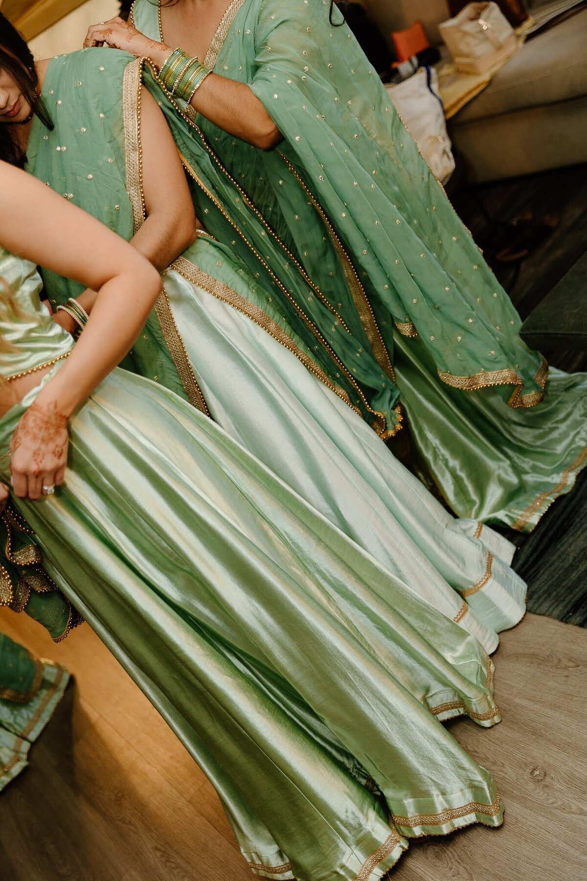 Nichole-Babiez-Photography-wedding-photographer-indian-wedding-photographer-mendhi-sangeet-baraat-luxury-chicago-illinois-marriott-schaumburg-46