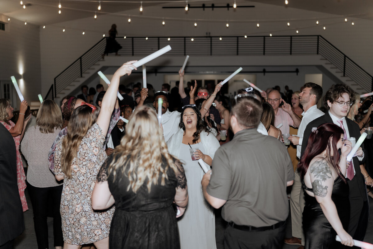 pile-wedding-1024