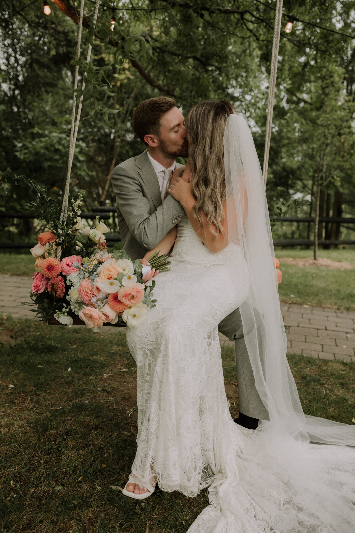 serena-guy-wedding-kurtz-orchards-niagara-on-the-lake-summer-25