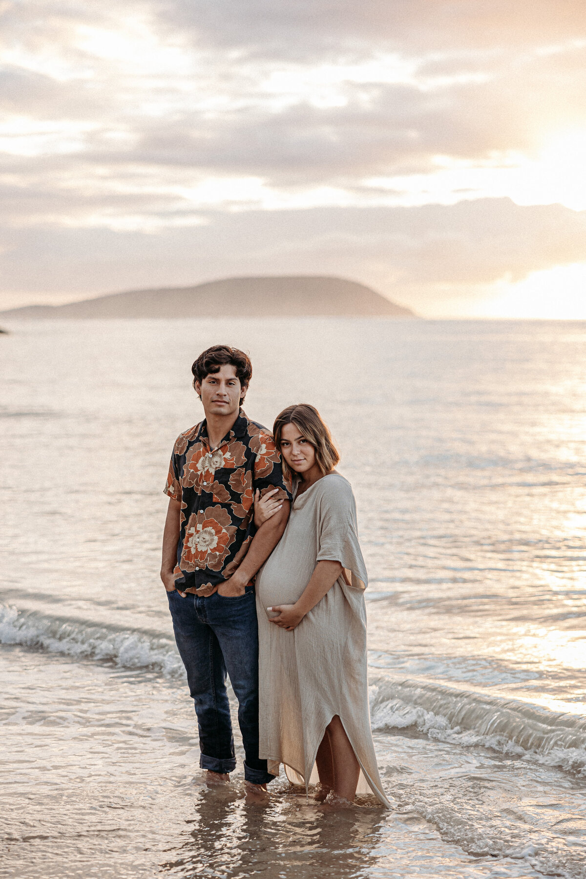 Kahala-beach-sunrise-maternity-photos-52