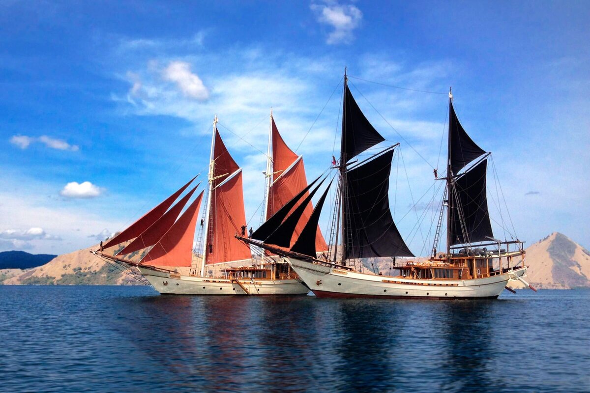 Luxury Yacht Charter Indonesia Silolona 8