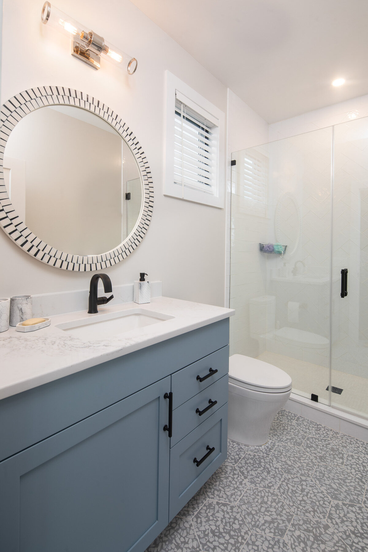 Burlington-Ave-by-Faye-Roeber-Interiors-01