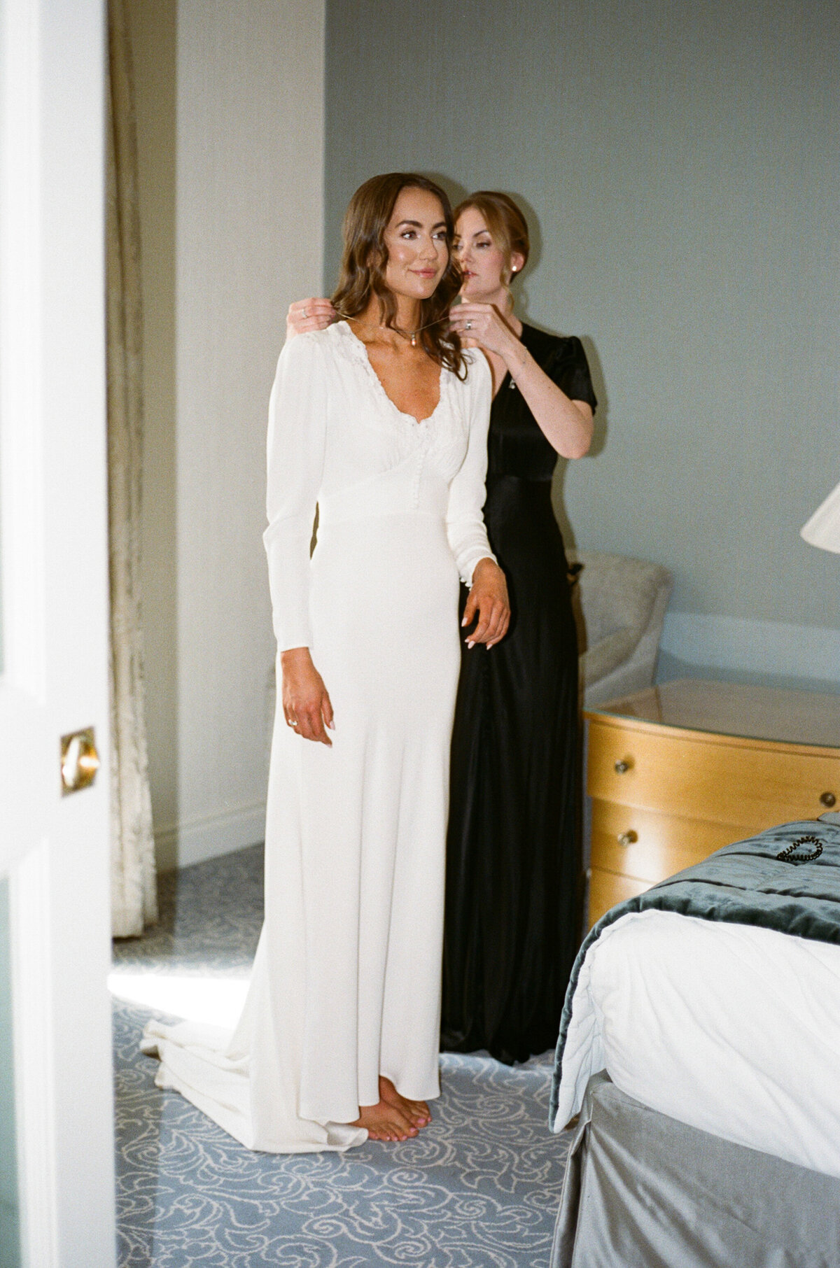 adorlee-weddings-010-film-wedding-photographer-the-landmark-hotel-london