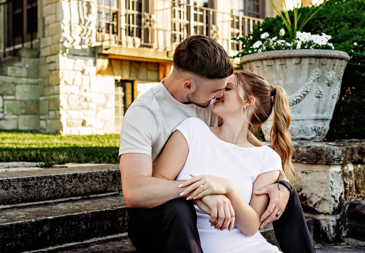 engagement-session-ewing-manor-bloomington-illinois-10